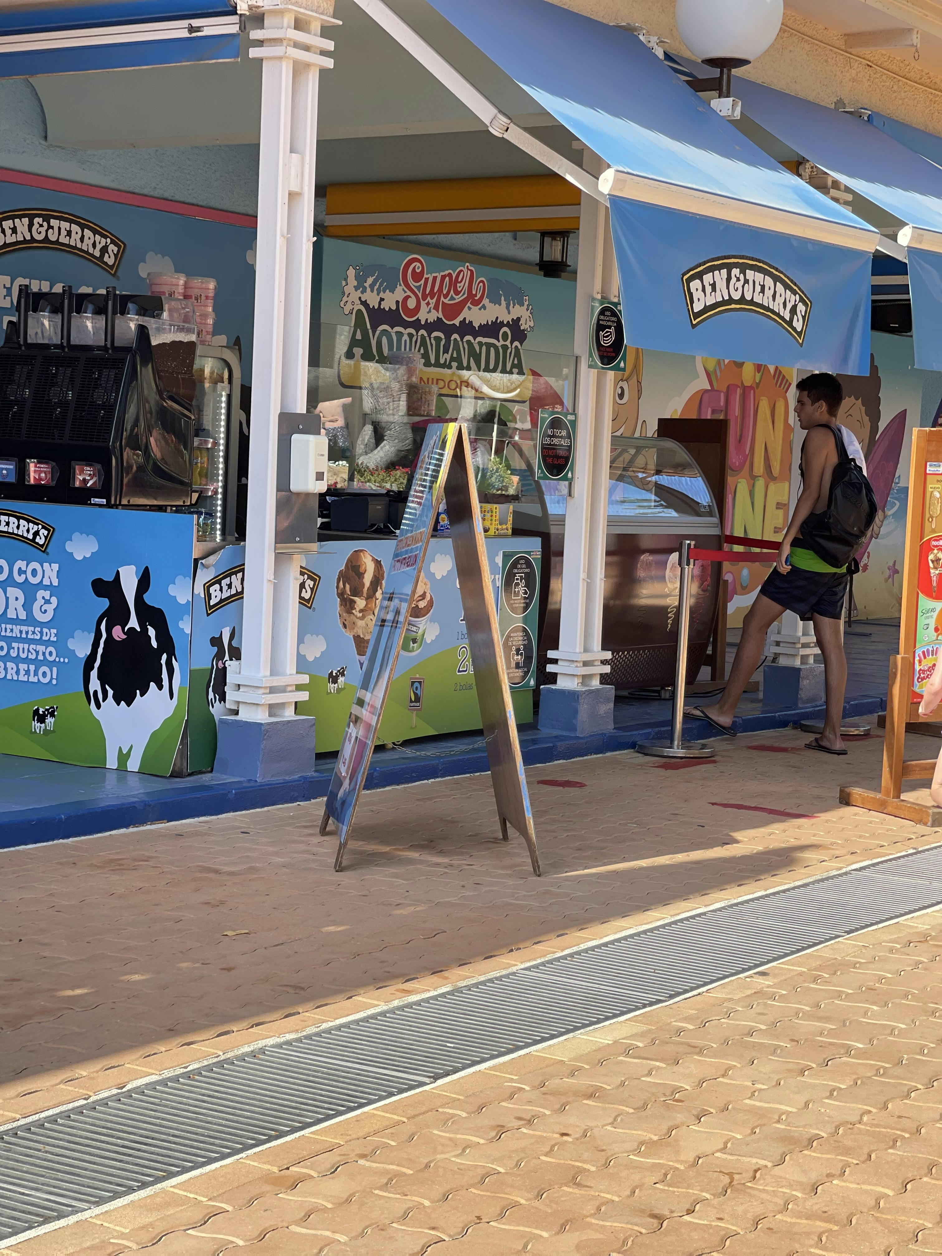 アクアランディアベニドルムのチケット ー ベニドルム Tiqets Com