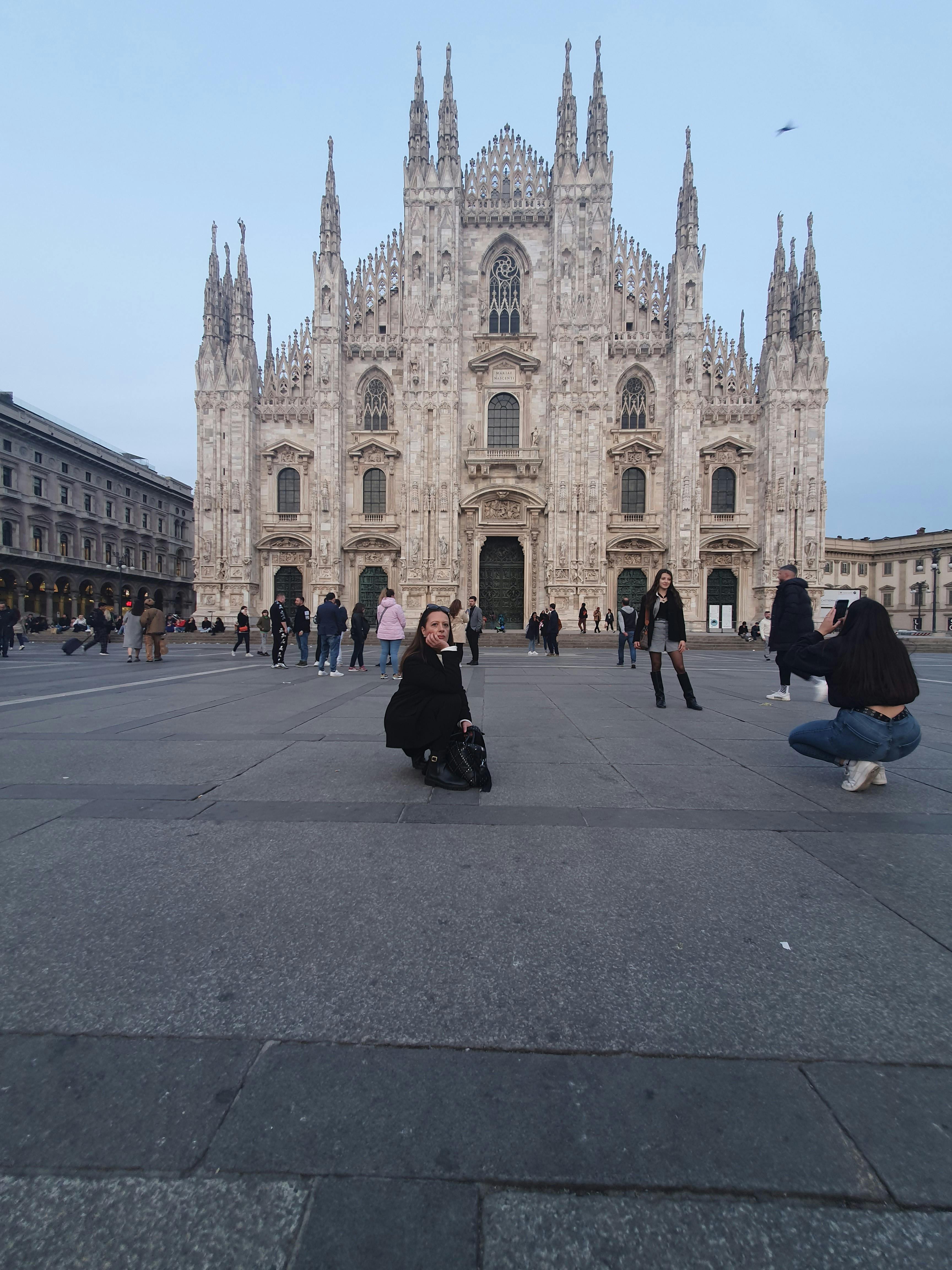 ミラノ大聖堂（ドゥオーモ） + 乗り降り自由のバスミラノ