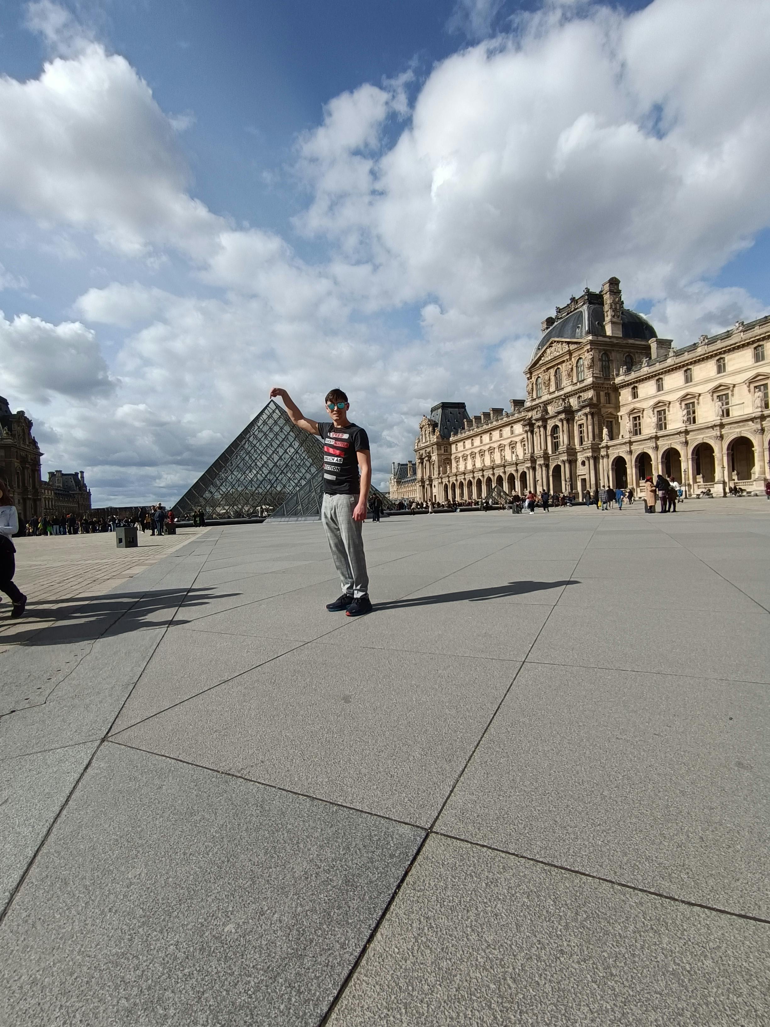 ETicket Louvre Paris entrée rapide Tiqets