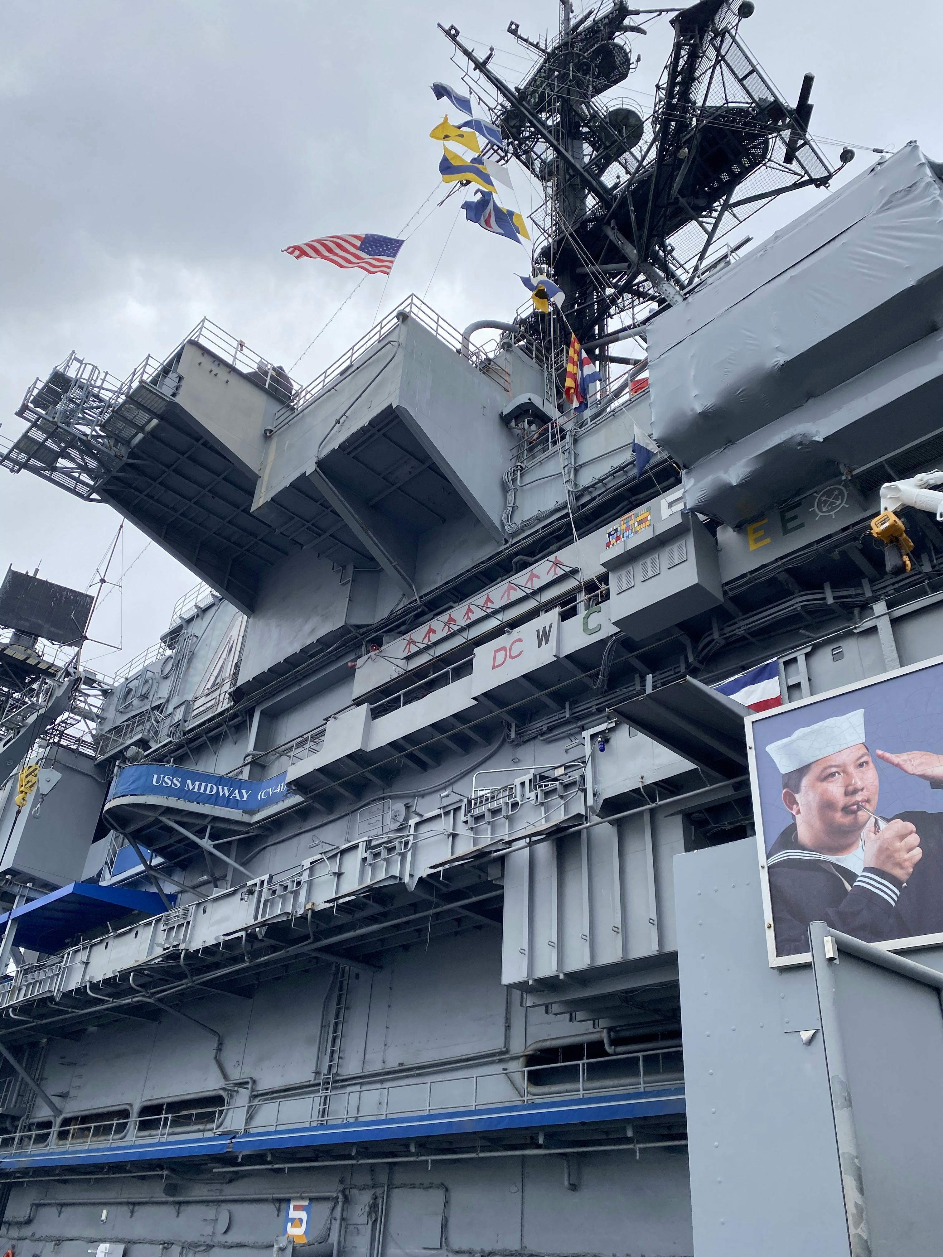 ミッドウェイ博物館 サンディエゴ Tiqets