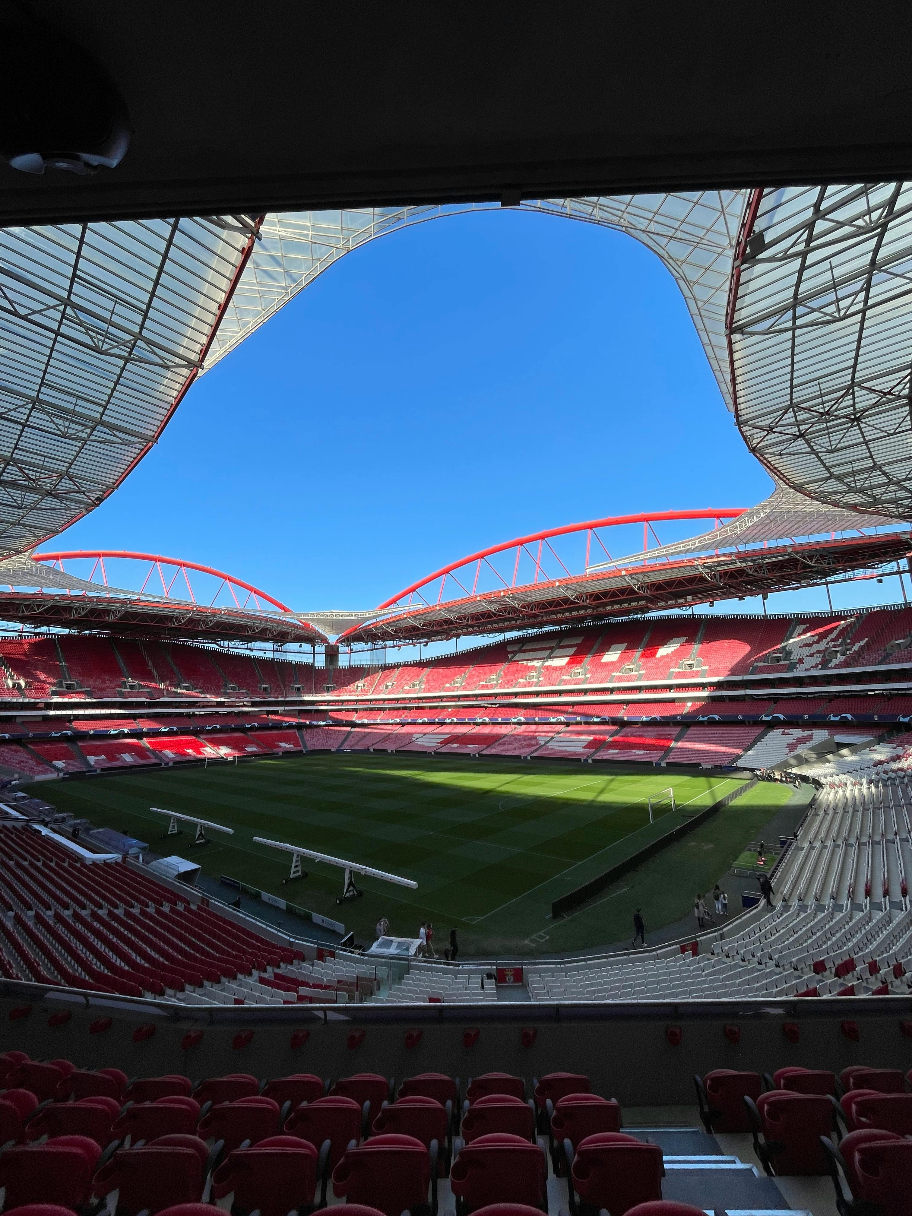 tenis adidas tem forma grande ou pequena