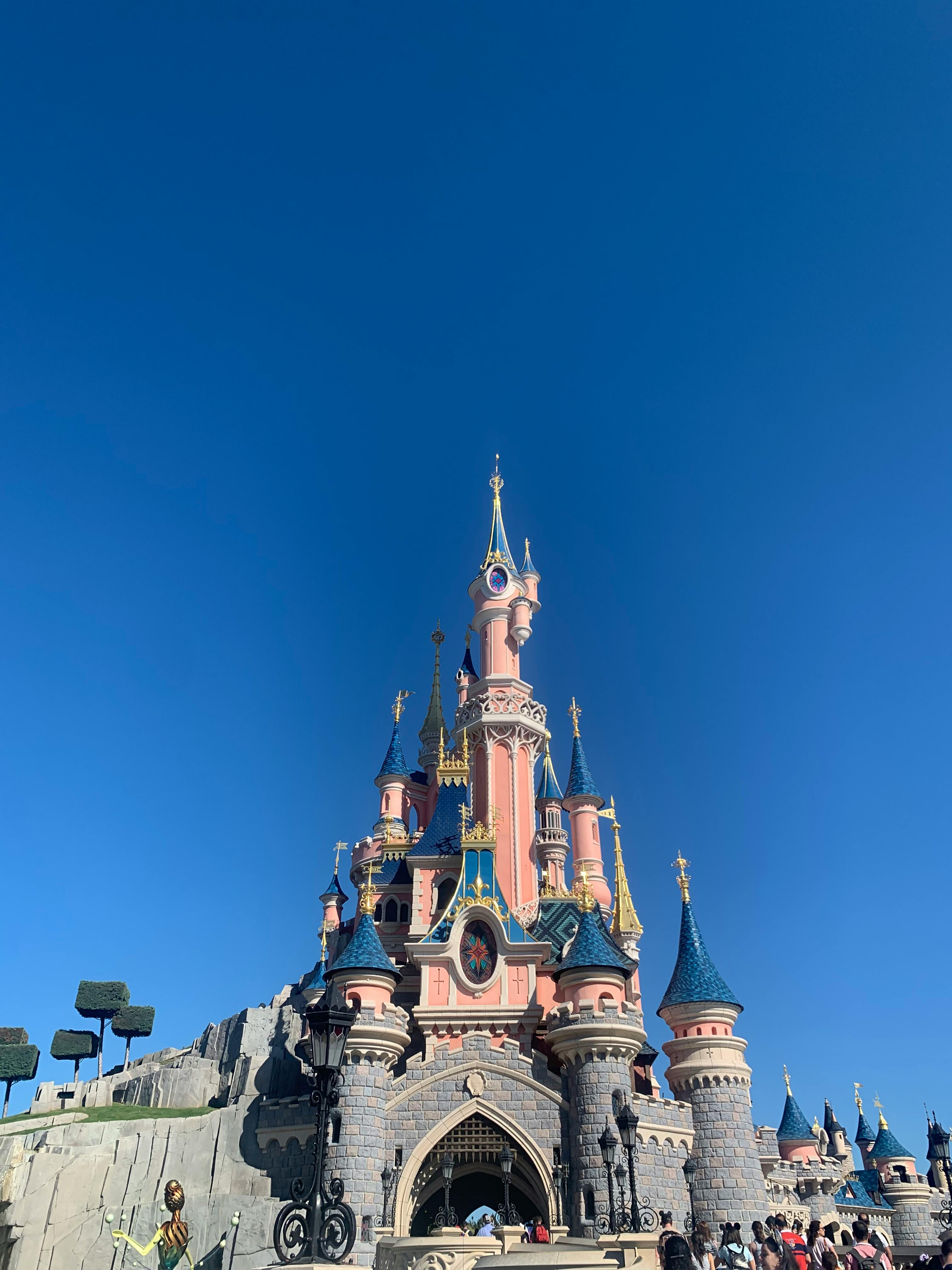 ディズニーランド パリ日付入りチケット Tiqets