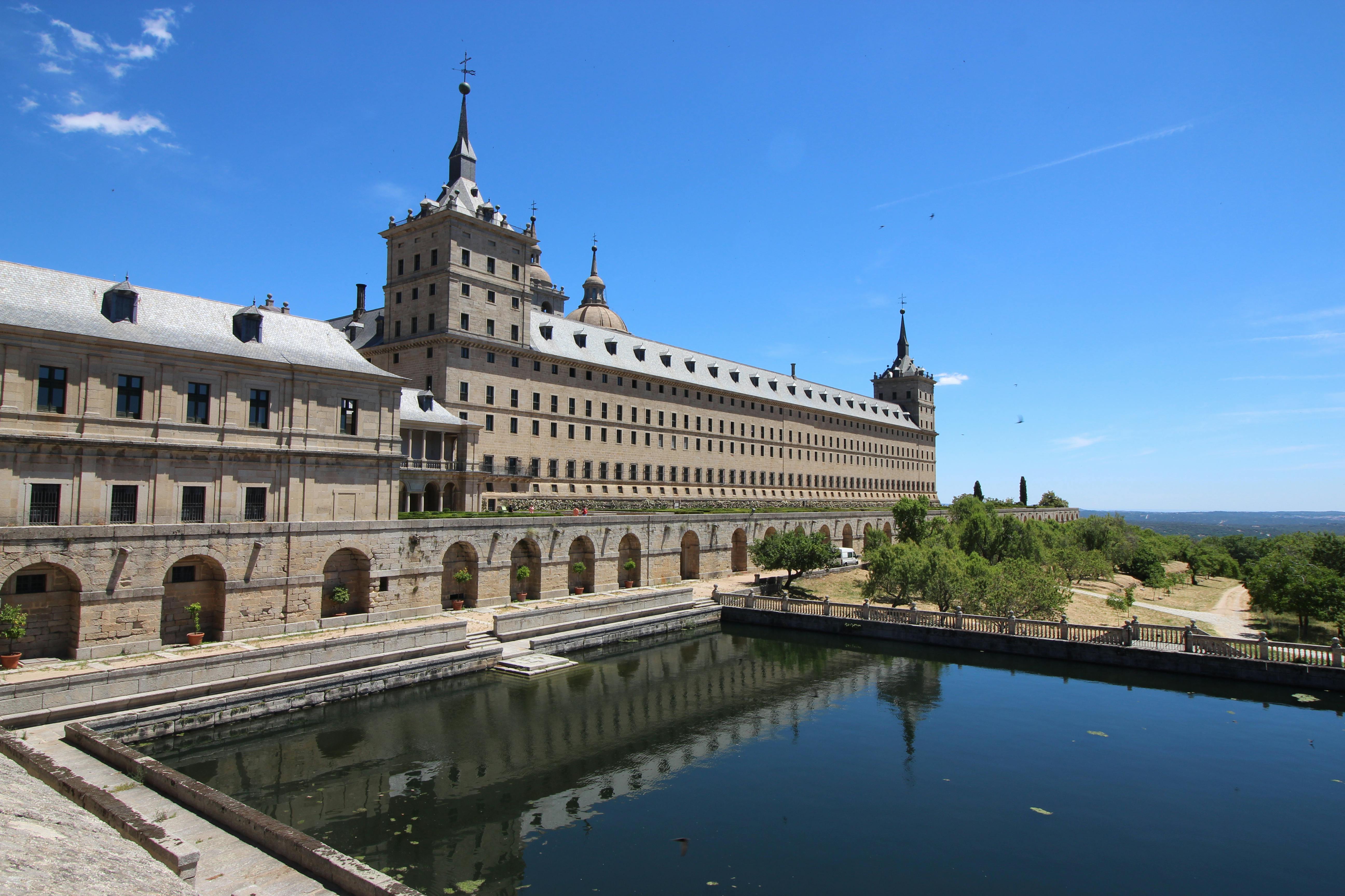 Entradas para Real Monasterio de San Lorenzo de El Escorial - Madrid ...